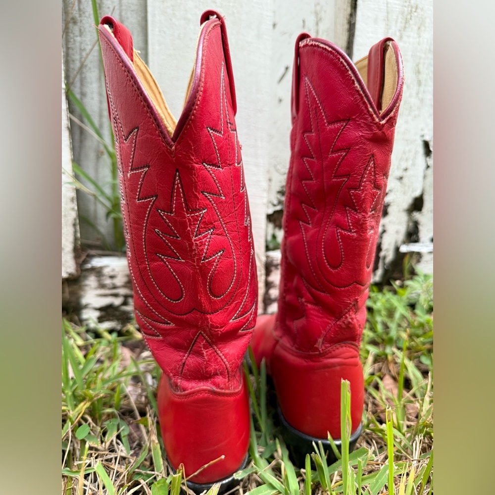 Red Western Cowboy Boots:Size 8 - Picture 9 of 10
